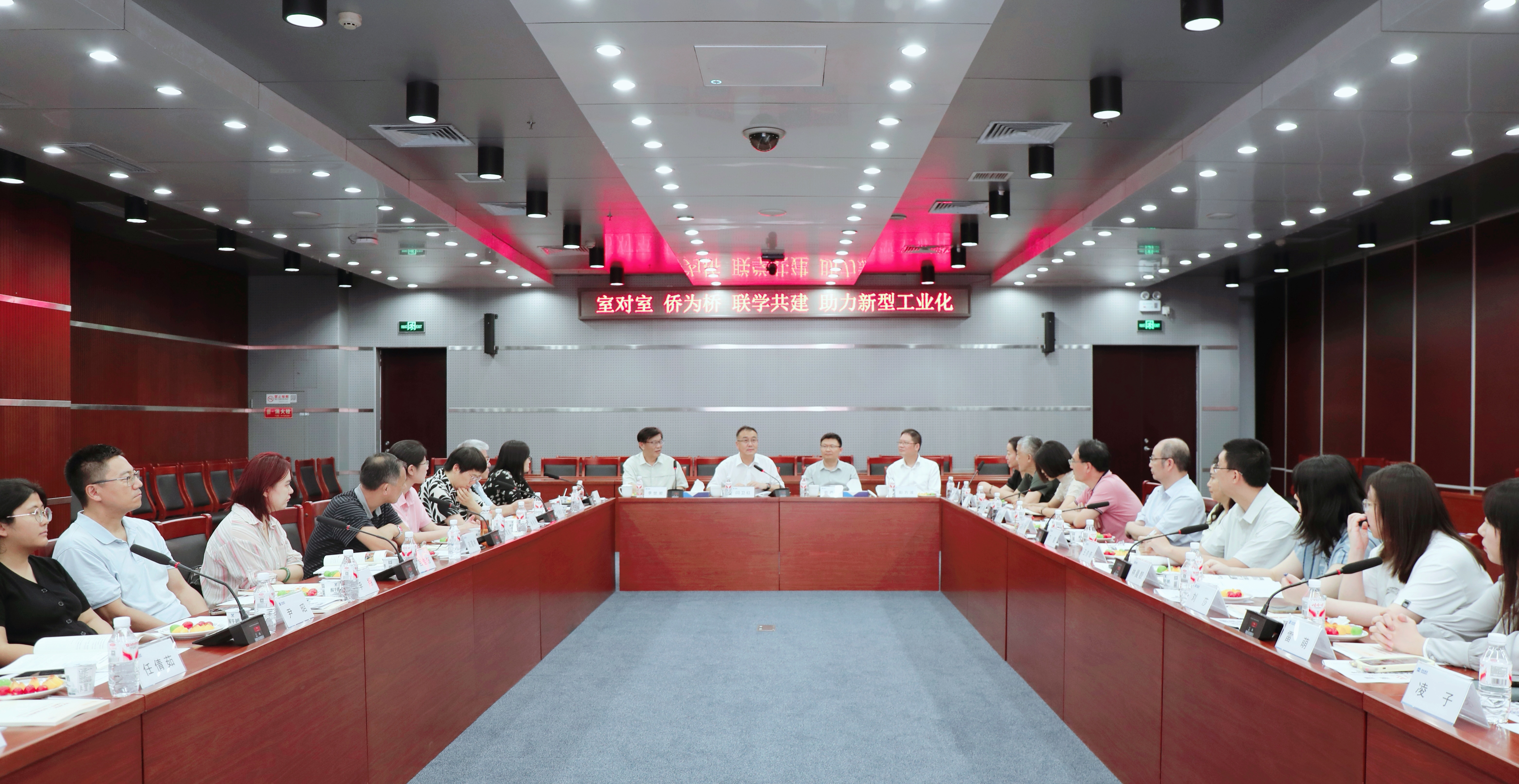 pg国际-不凡成就非凡,相信品牌的力量