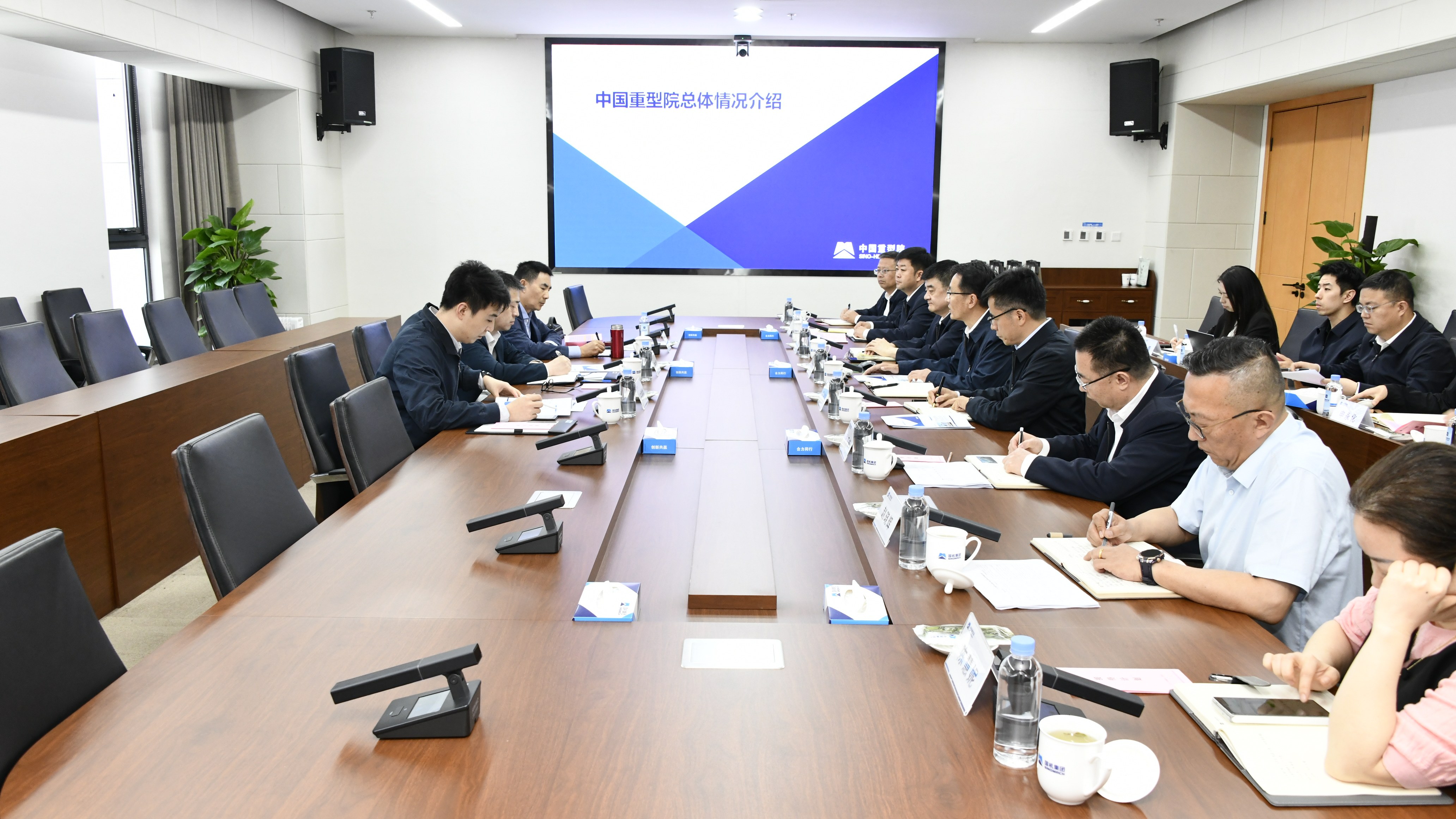pg国际-不凡成就非凡,相信品牌的力量