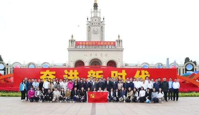 W020221013323076121416 pg国际-不凡成就非凡,相信品牌的力量